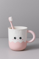 Кружка пластиковая "Волнистый кролик" розовая