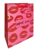 Пакет подар. бумажн. 18*23*10 см 210 гр/м2  Sweet Love, мат.лам.УФ-лак