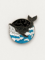 Значок металлический 35мм "Whale in the ocean"