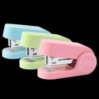 Степлер Deli 24/6, 26/6 до 15 листов, ассорти Степлер Deli 24/6, 26/6 до 15 листов, ассорти